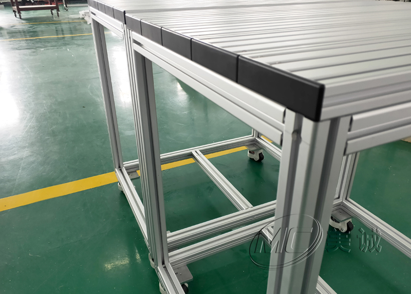 實驗室操作臺，鋁型材框架