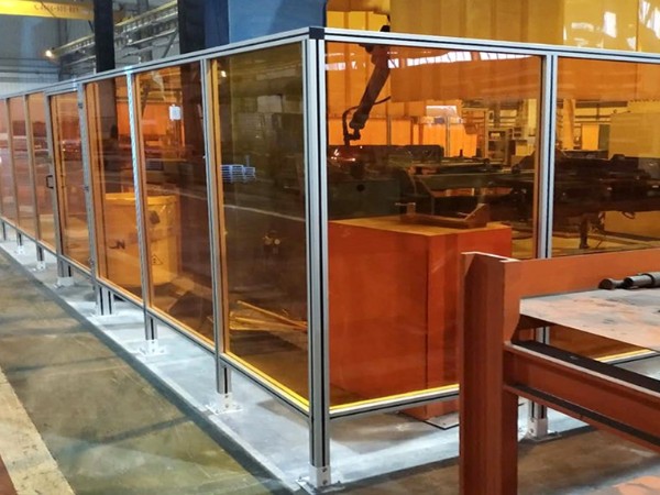 車間器械護(hù)欄網(wǎng)有必要安裝么？