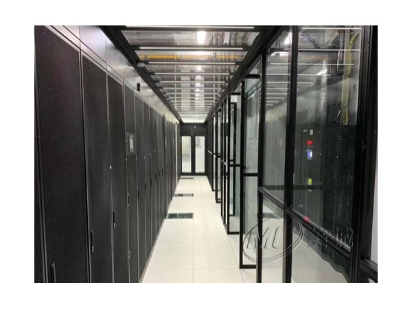 安全防護護欄，用鋁型材制作的好處